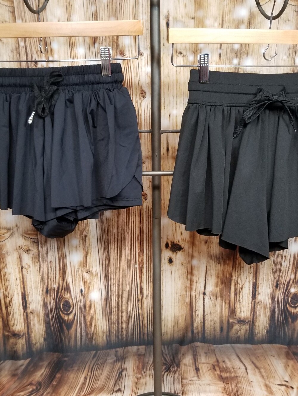 Ewedoos & Wsirmet Black Flowy Juniors X-Small Shorts Athleisure Tennis Walking
